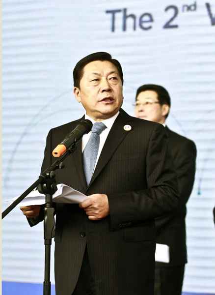 12月15日，中宣部副部長、中央網信辦主任、國家網信辦主任魯煒在第二屆世界<a href=/tech/internet/ target=_blank class=infotextkey>互聯網</a>大會“互聯網之光”博覽會開幕式上致辭。