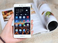 MWC 2016來(lái)了 這些手機(jī)仍值得我們購(gòu)買