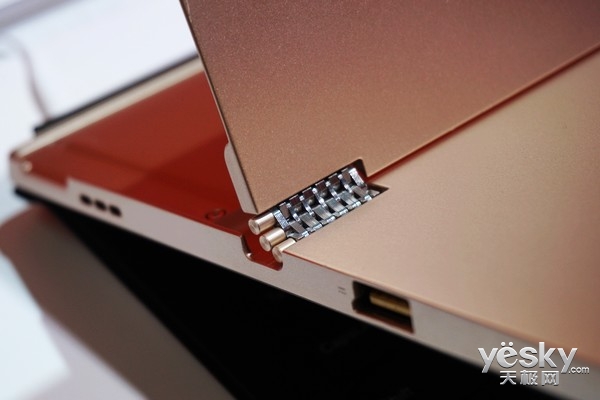 殺向二合一領(lǐng)域 聯(lián)想Ideapad Miix 700速評