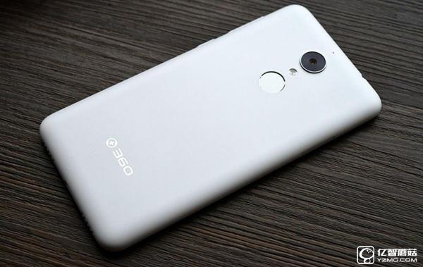 360手機(jī)N4/魅藍(lán)Note 3對比評測