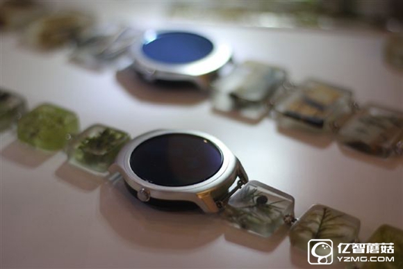妹子也能戴了！Ticwatch 2現(xiàn)場(chǎng)圖賞：小巧時(shí)尚