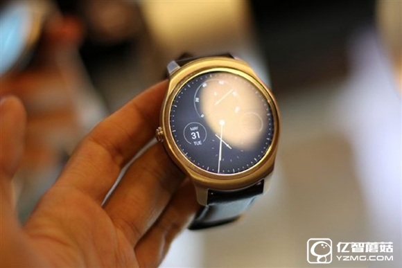 妹子也能戴了！Ticwatch 2現(xiàn)場(chǎng)圖賞：小巧時(shí)尚