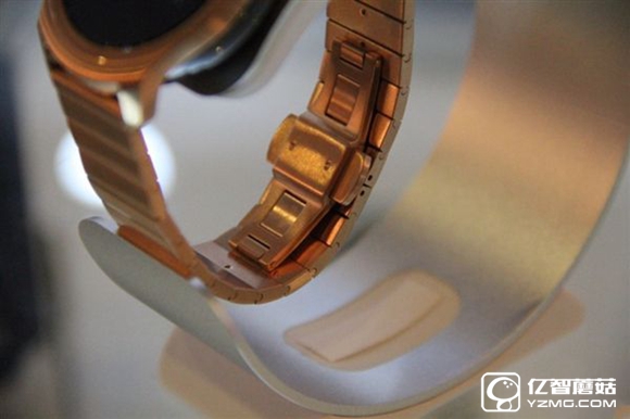 妹子也能戴了！Ticwatch 2現(xiàn)場(chǎng)圖賞：小巧時(shí)尚