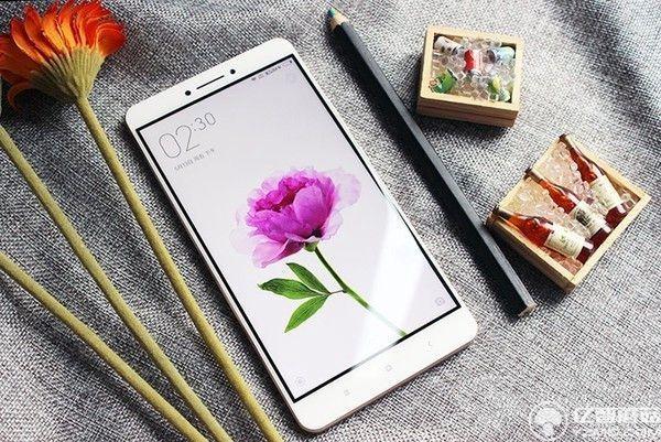 榮耀Note8領(lǐng)銜 6款2016熱門(mén)巨屏手機(jī)推薦