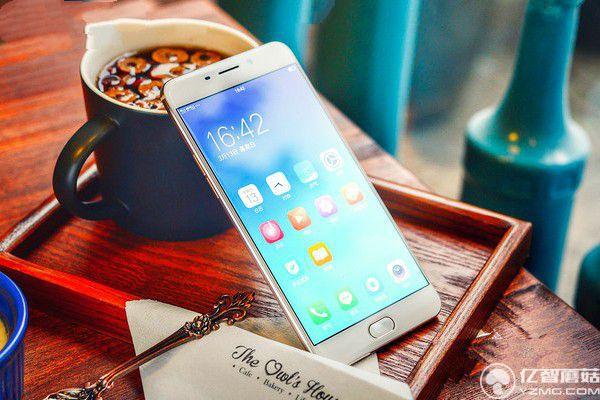 OPPO R9和vivo x7有什么區別 哪個更值得買？