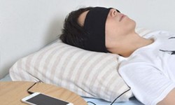 這個(gè)眼罩很貼心  定了鬧鐘只有自己能聽(tīng)見(jiàn)