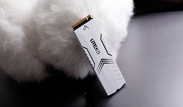 妥妥高端范 萬(wàn)元級(jí)R7 2700X配GTX1080曲面電競(jìng)顯示器配置推薦
