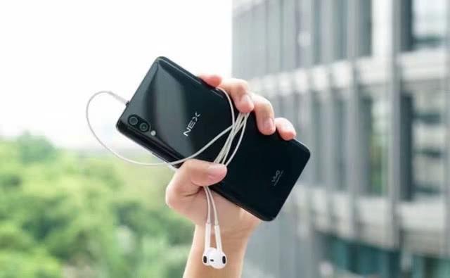 OPPO Find X和vivo NEX哪個好？vivo nex對比oppo find x區(qū)別