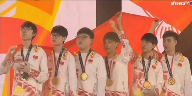《英雄聯盟》中國隊亞運會奪冠，CCTV5特別夸獎Uzi