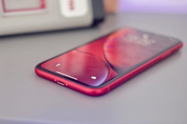 蘋果為iPhone研發屏下攝像頭技術 iPhone 11或放棄劉海屏設計