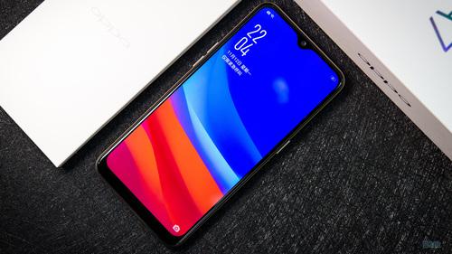 OPPO A7上手體檢：輕薄機(jī)身與超長(zhǎng)續(xù)航，顏值與性能兼得